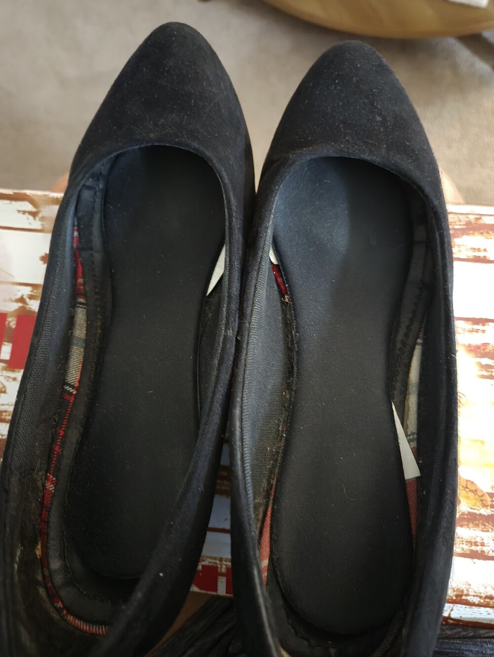 UNIONBAY Black Suede Pointed Toe Low Heel Pumps